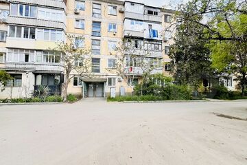 2-к квартира, 46,7 м², 1/5 эт.